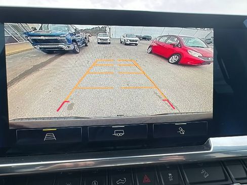 Used 2023 Chevrolet Silverado 1500 LT image 27