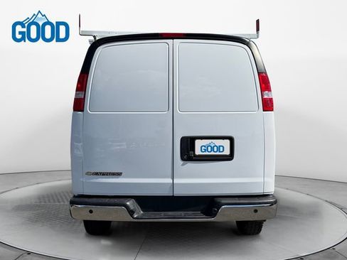 Used 2021 Chevrolet Express 2500 w/ Driver Convenience Package RWD image 4