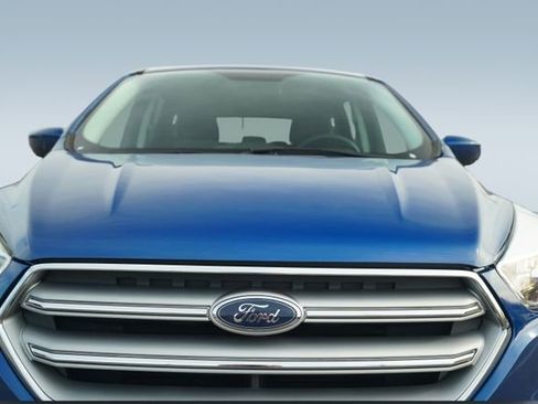 Used 2017 Ford Escape SE w/ SE Cold Weather Package image 37