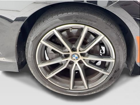 Used 2022 BMW 330i Sedan w/ Driving Assistance Package RWD image 14