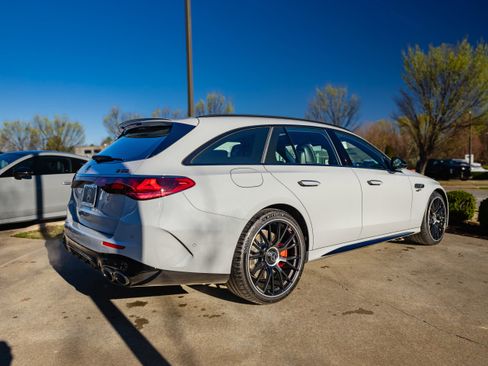 New 2026 Mercedes-Benz E 53 AMG 4MATIC Sedan image 12