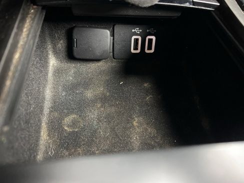 Used 2018 Lincoln MKC Premiere image 33