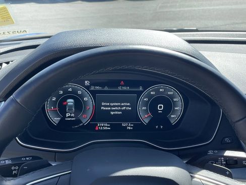 Used 2025 Audi Q5 2.0T Premium image 12