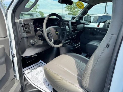 Used 2020 Chevrolet Express 3500 w/ Driver Convenience Package RWD image 9