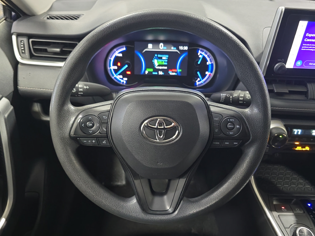Used 2025 Toyota RAV4 XLE AWD/4WD image 15