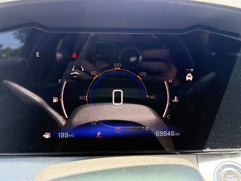 Used 2024 Chevrolet Trax LT w/ Driver Confidence Package FWD image 15
