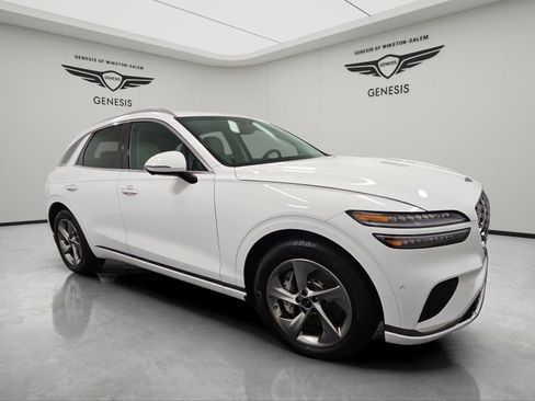Used 2026 Genesis GV70 2.5T Advanced AWD/4WD image 7