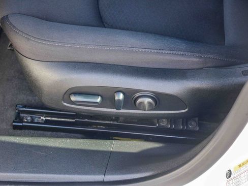 Used 2024 Chevrolet Malibu LT image 24