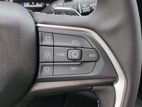 New 2026 Jeep Grand Cherokee L 2WD image 27
