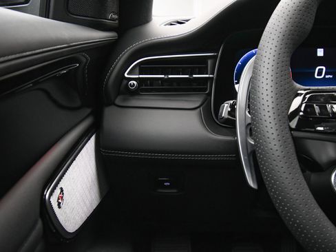 New 2025 Maserati Grecale Modena image 35