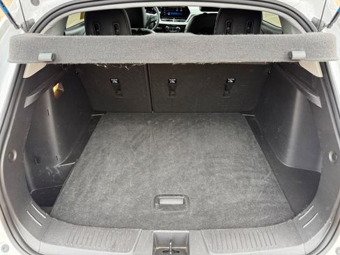 Used 2025 Chevrolet Trax LT image 31