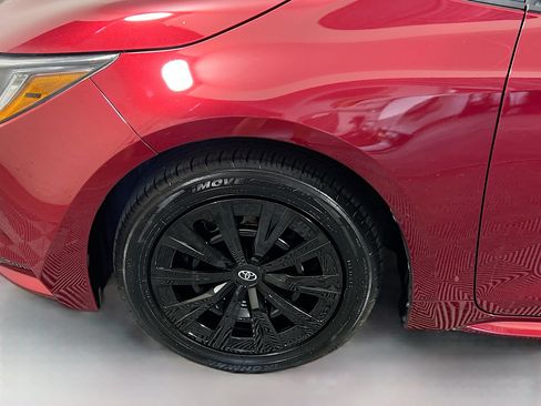Used 2022 Toyota Corolla LE FWD image 13