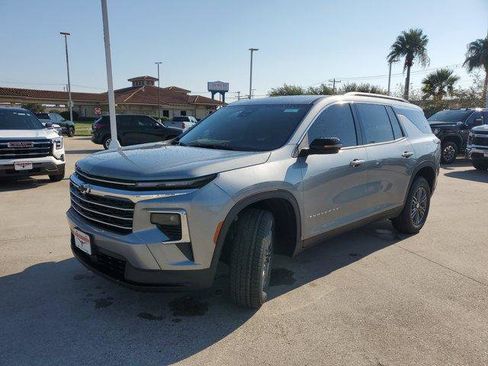 New 2026 Chevrolet Traverse LT w/ LPO, Floor Liner Package image 3