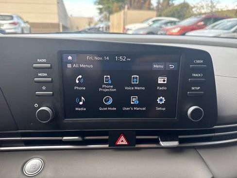 Certified 2025 Hyundai Elantra Sport image 19