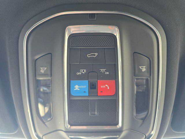 Used 2024 Jeep Grand Cherokee L Altitude AWD/4WD image 39