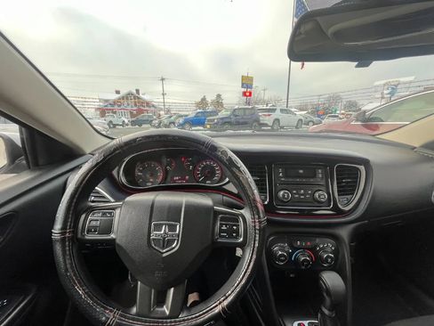 Used 2015 Dodge Dart SXT image 9