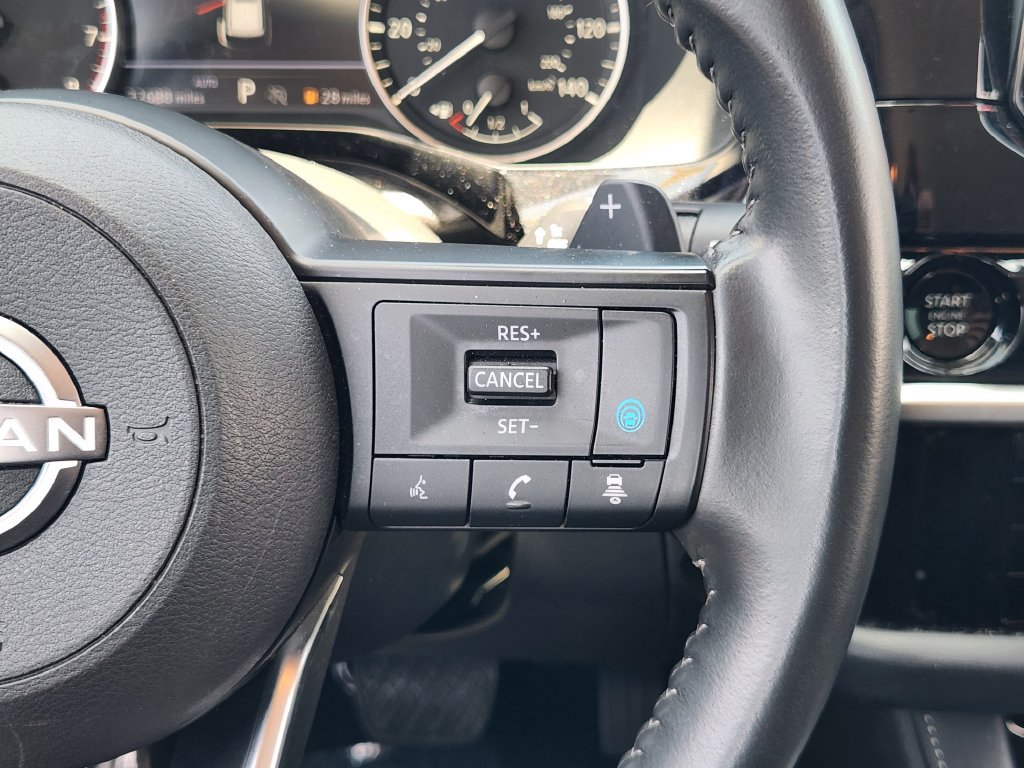 Used 2025 Nissan Pathfinder SV AWD/4WD image 28