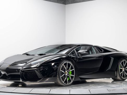 Used 2015 Lamborghini Aventador LP 700-4 AWD/4WD image 3