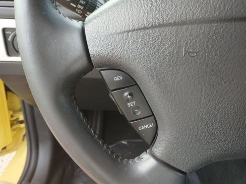 Used 2002 Ford Thunderbird Deluxe image 42