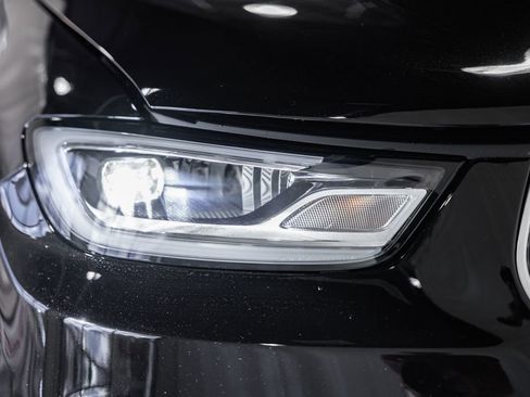 New 2026 Chrysler Pacifica Pinnacle image 12