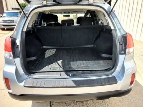 Used 2013 Subaru Outback 2.5i Premium w/ All-Weather Pkg AWD/4WD image 50