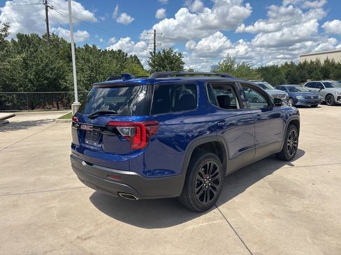 Used 2023 GMC Acadia SLT w/ Elevation Edition FWD image 5