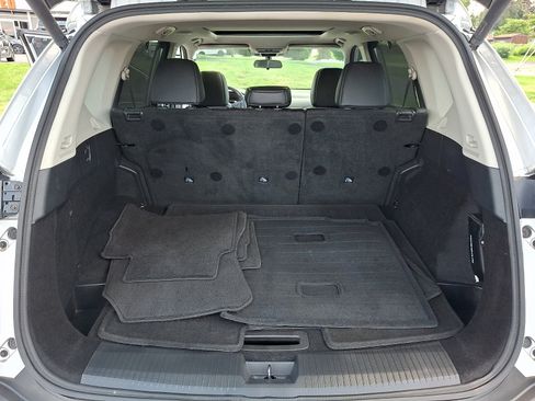 Used 2021 Nissan Rogue SV w/ Premium Package AWD/4WD image 29