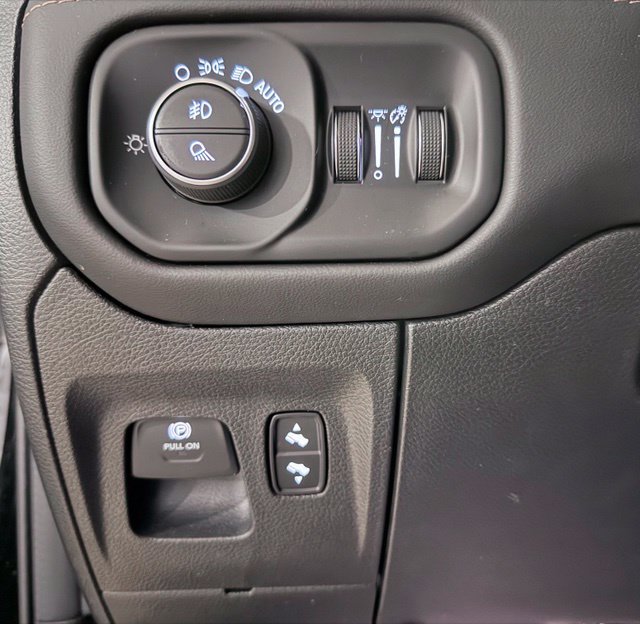 Used 2024 RAM 1500 TRX AWD/4WD image 31