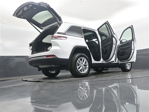 New 2025 Jeep Grand Cherokee Laredo X w/ Luxury Tech Group I image 51