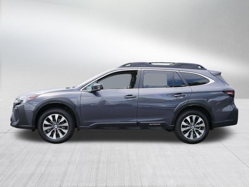 Used 2023 Subaru Outback Limited AWD/4WD image 4