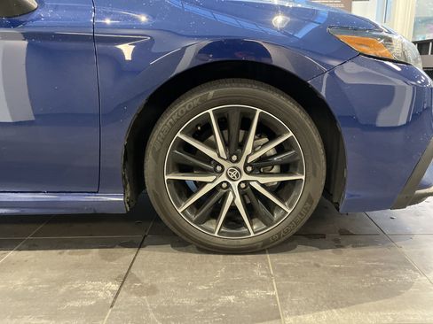 Used 2024 Toyota Camry SE FWD image 12