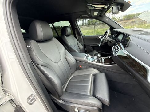 Used 2019 BMW X5 xDrive40i w/ Premium Package 2 AWD/4WD image 16