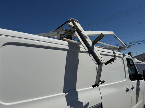 Used 2019 Nissan NV 3500 SL w/ Back Door Glass Package image 23