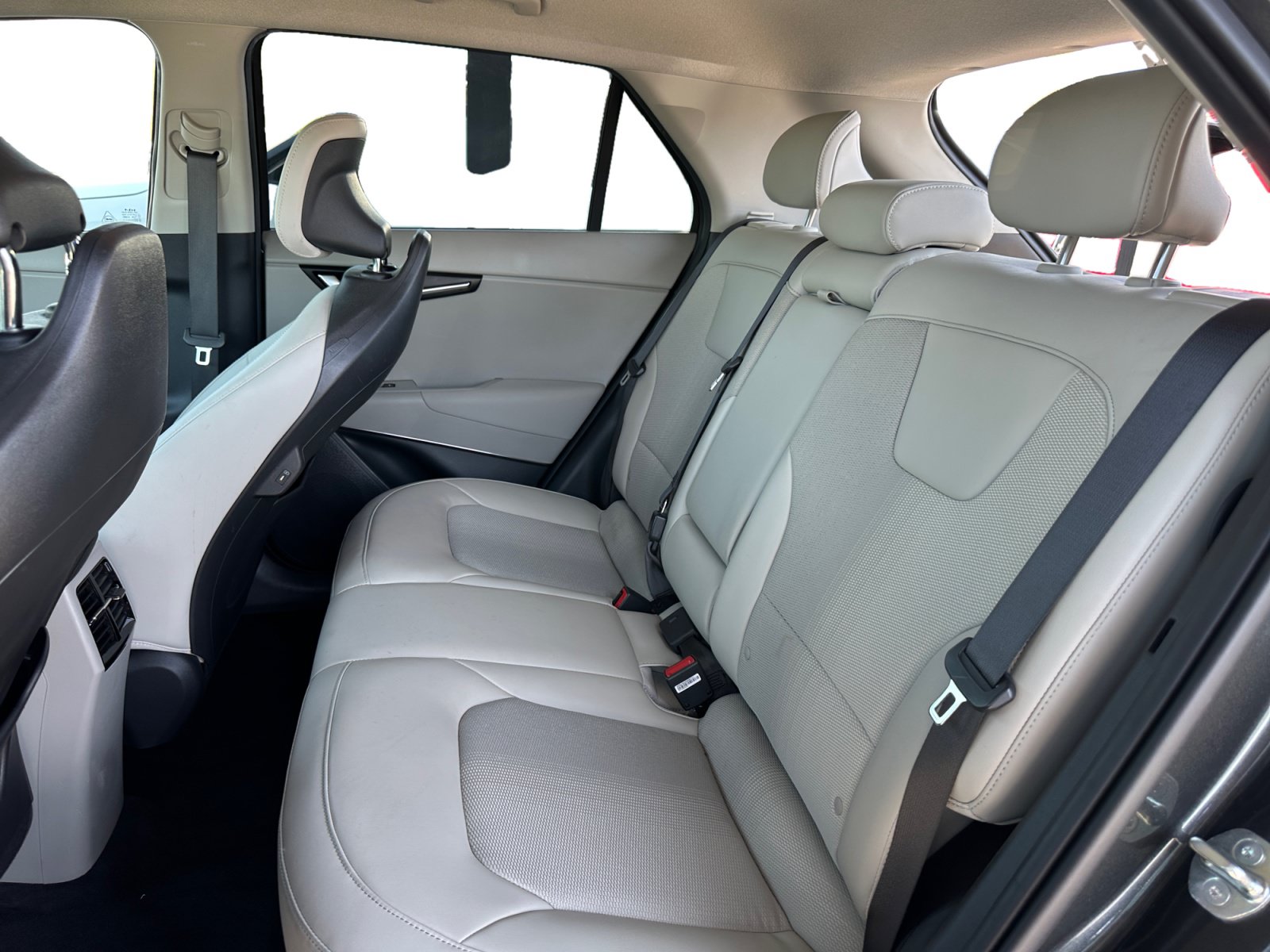 Used 2023 Kia Niro Wind FWD image 13