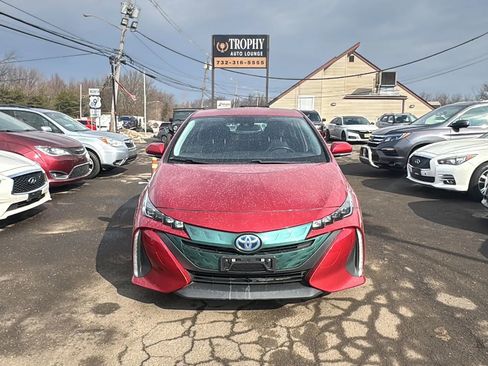 Used 2018 Toyota Prius Prime Plus w/ Carpet Mat Package image 2