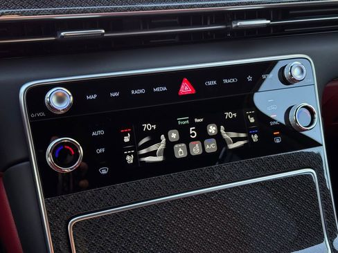 New 2026 Genesis GV80 3.5T e-SC image 37