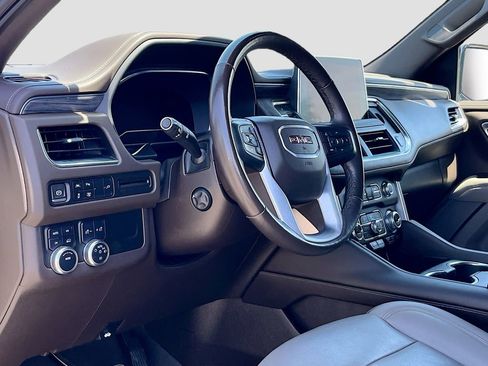 Used 2022 GMC Yukon SLT w/ SLT Premium Package AWD/4WD image 9