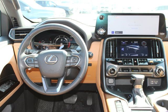 Certified 2024 Lexus LX 600 4WD w/ Interior Upgrade Package image 15