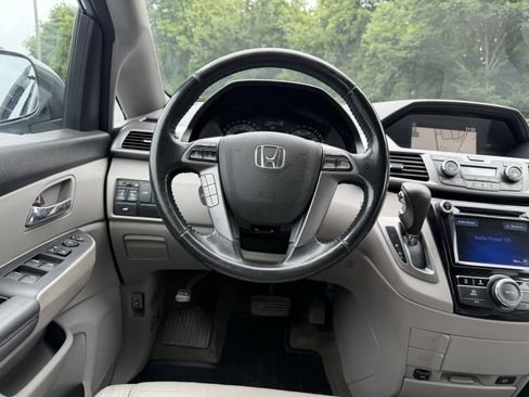 Used 2014 Honda Odyssey EX-L image 27