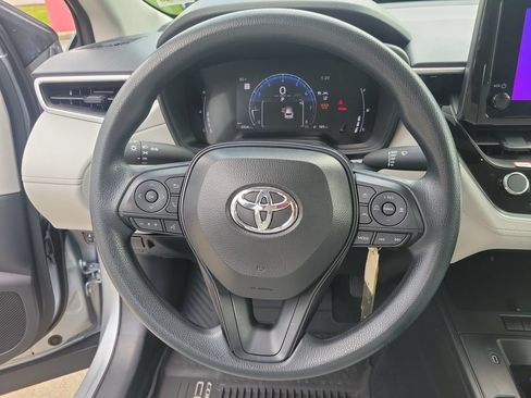 Certified 2026 Toyota Corolla Cross L FWD image 17
