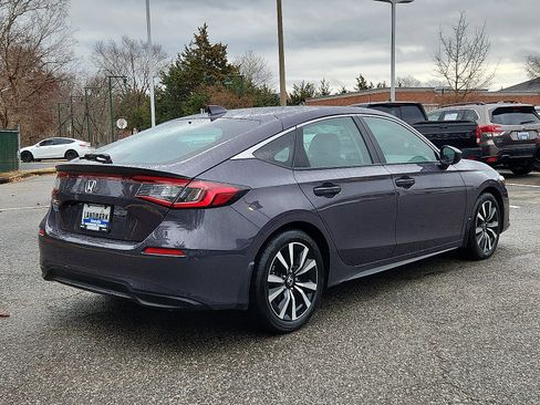 Used 2022 Honda Civic EX-L image 4