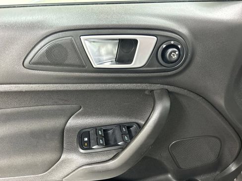 Used 2017 Ford Fiesta ST FWD image 11