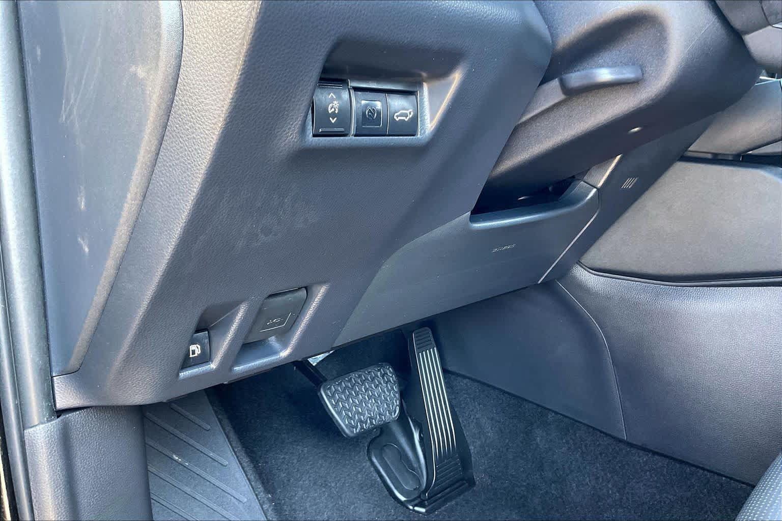 Certified 2026 Toyota RAV4 XLE Premium FWD image 35