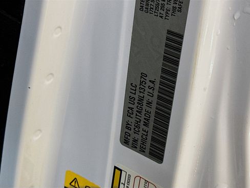 Used 2022 Jeep Gladiator Sport image 12