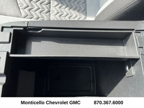 Used 2022 Chevrolet Equinox LS FWD image 23