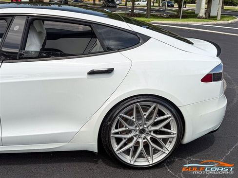 Used 2022 Tesla Model S Plaid AWD/4WD image 39