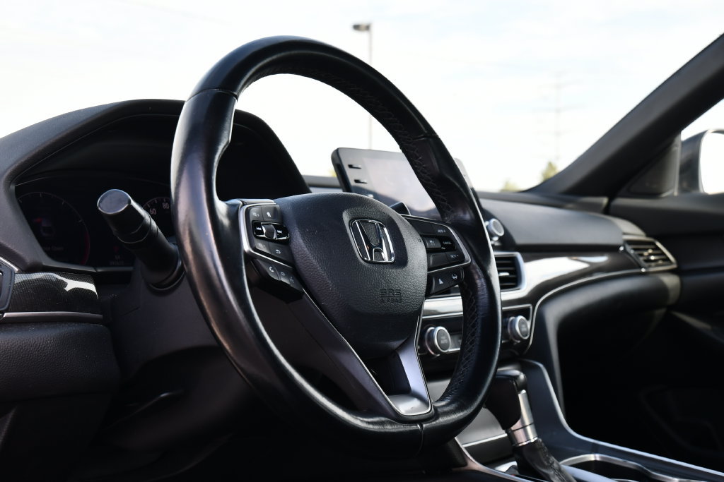 Used 2022 Honda Accord Sport image 10
