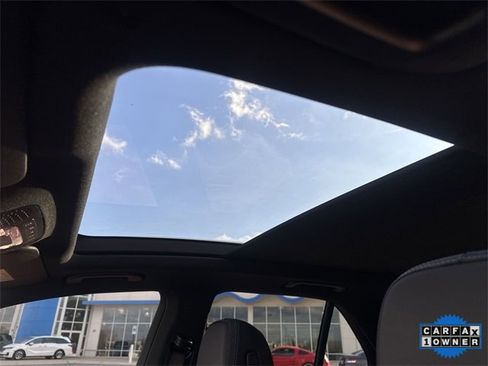 Used 2025 Mercedes-Benz GLE 350 4MATIC image 23