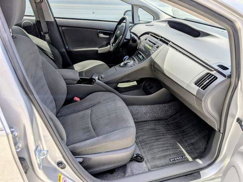 Used 2011 Toyota Prius Three FWD image 17