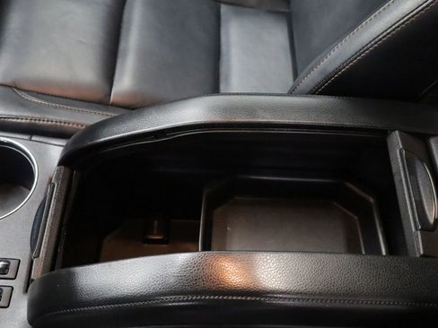 Used 2017 Toyota Highlander XLE image 32